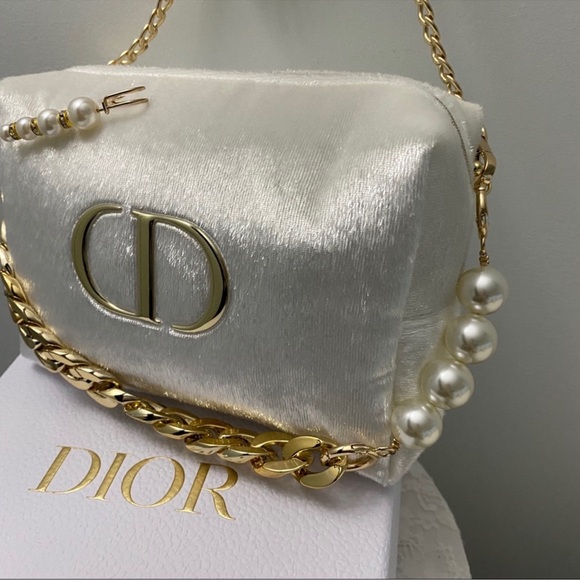 DIOR Beauty Pouch - does not come with long strap - Picture 3 of 6